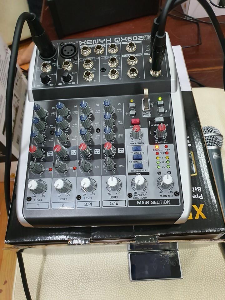 BÀN MIXER BEHRINGER QX602MP3