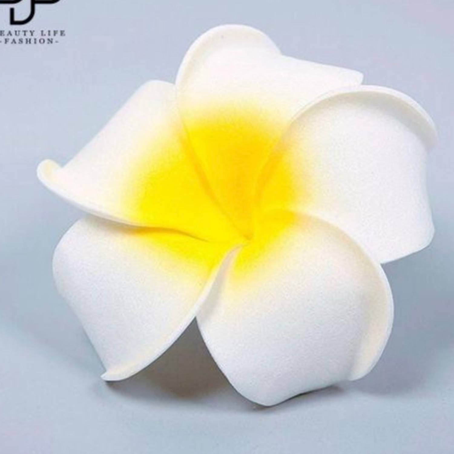 Hoa sứ cài tóc đi biển - Phụ kiện đi biển 8cm