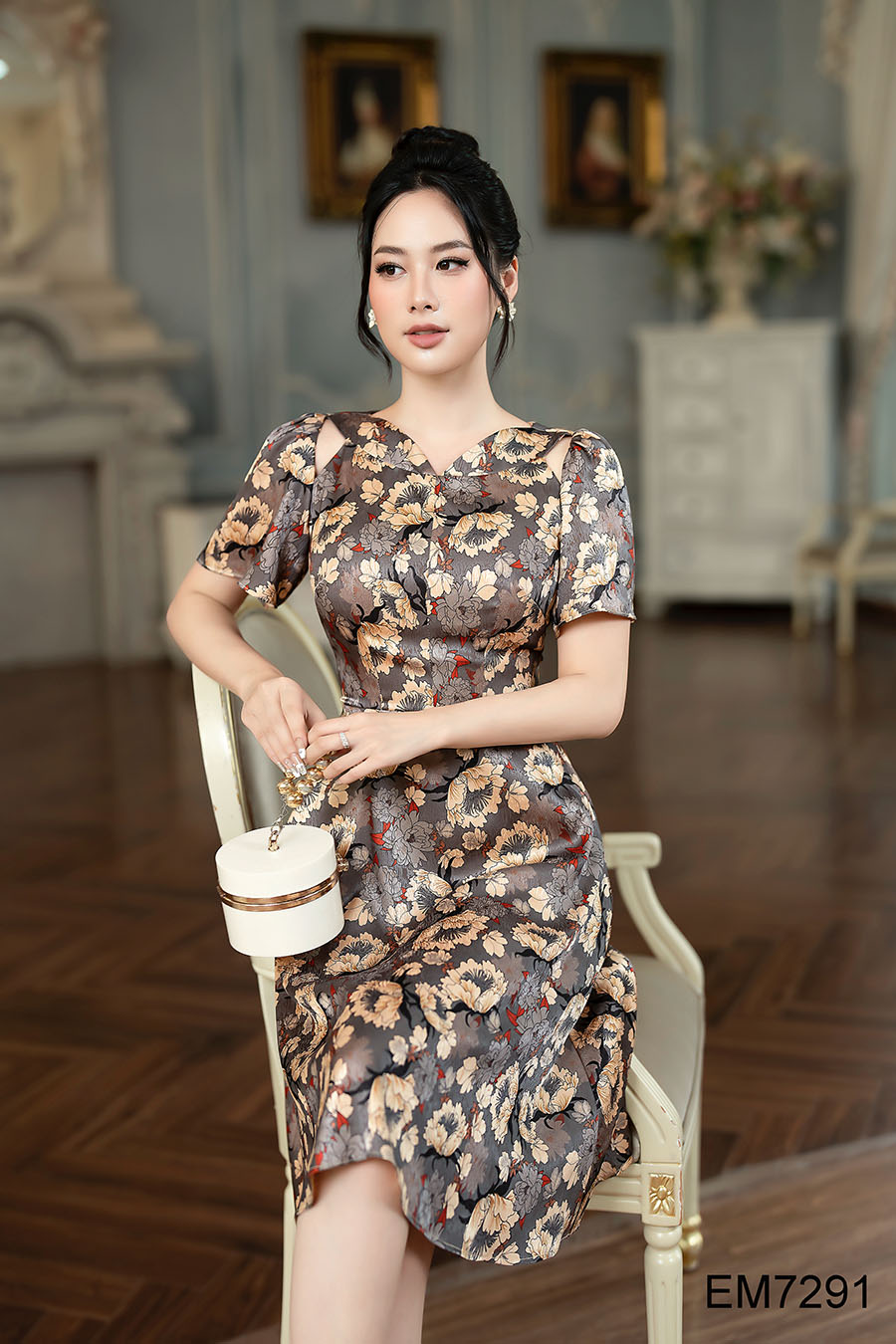 Đầm  EMY EM7291 Xoè Lvp Cổ