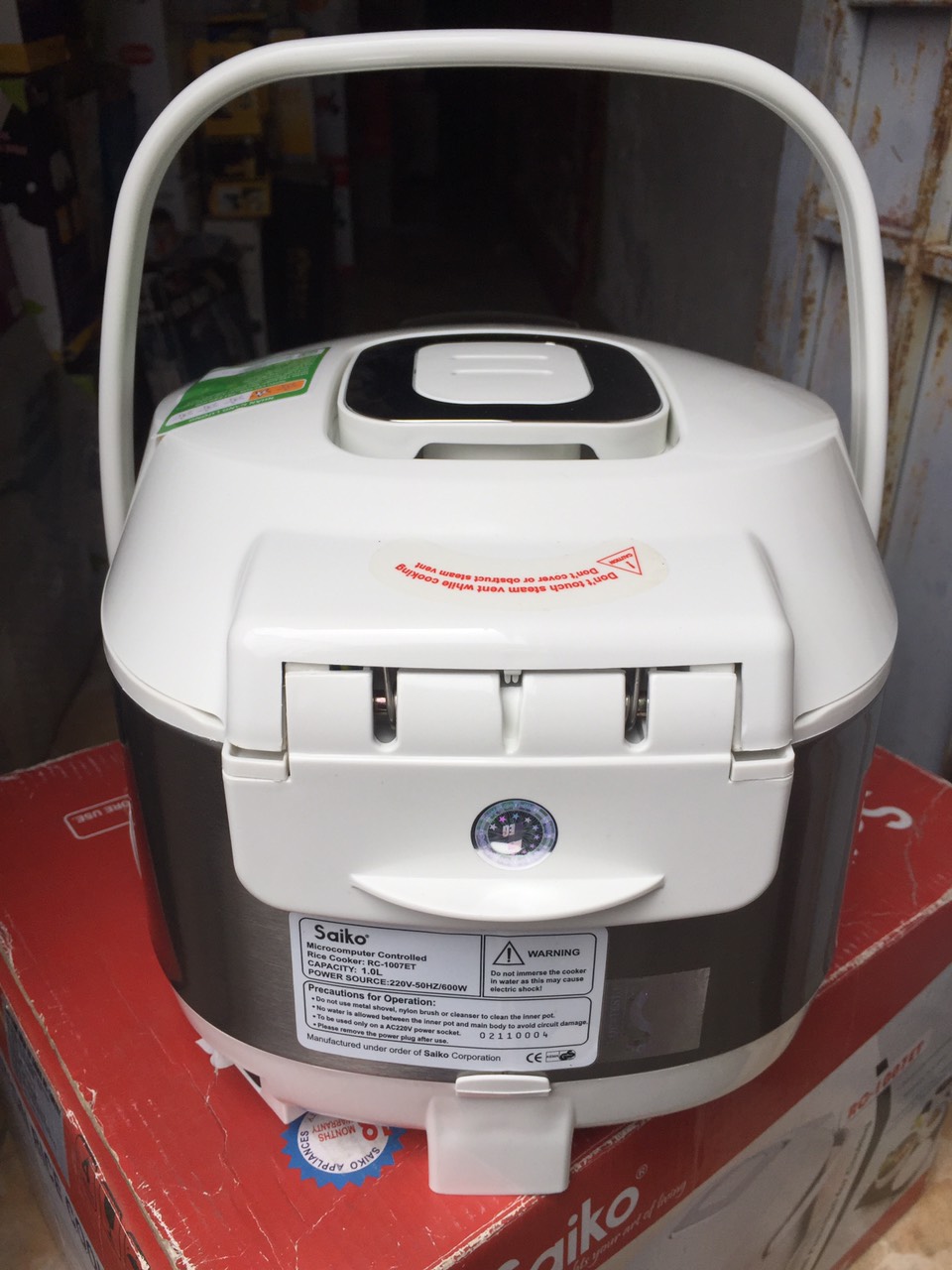Nồi cơm điện tử Saiko RC-1007ET 1.0L (Trắng)