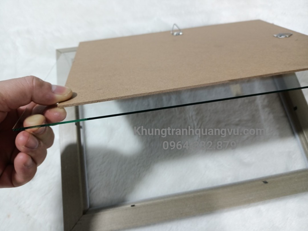 (mặt kính)khung ảnh treo tường(20*25 )cm.(20*30)cm. (30*40)cm