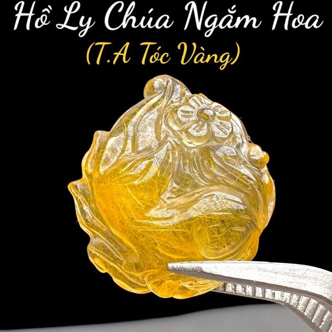Mặt Hồ Ly Chúa Thạch Anh Tóc Vàng tự nhiên