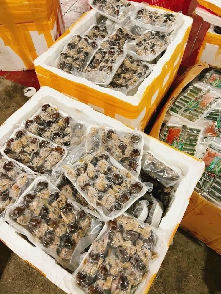Snails Stuffed with Meat, Tray of 10-12 (Delivery to Ho Chi Minh City)