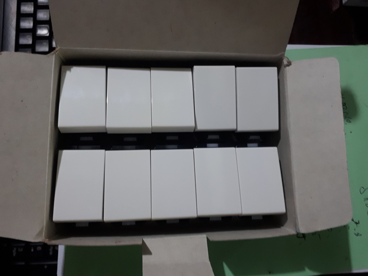 HẠT ổ cắm , công tắc s18cc SINO
