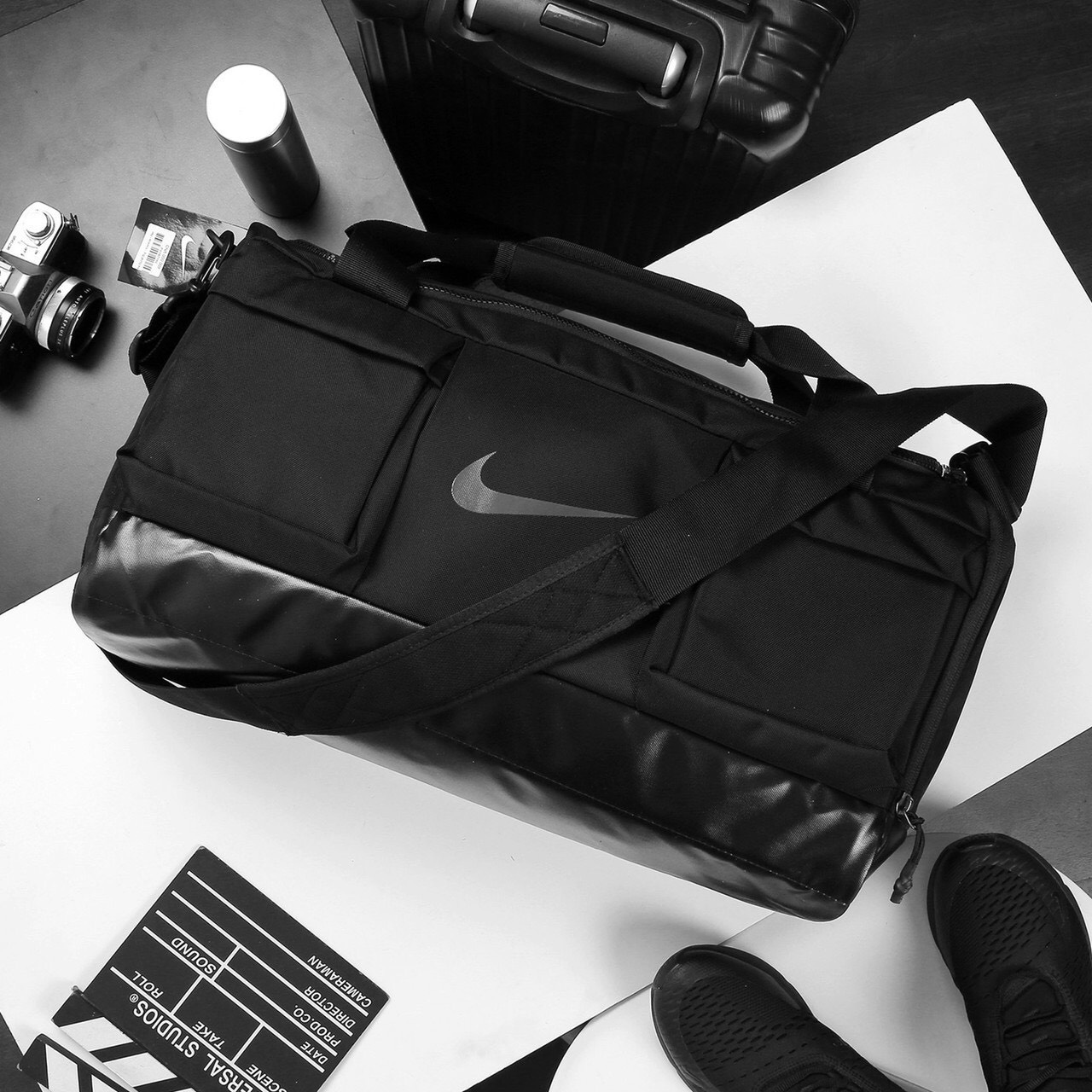 Túi trống du lịch, thể thao Nike.