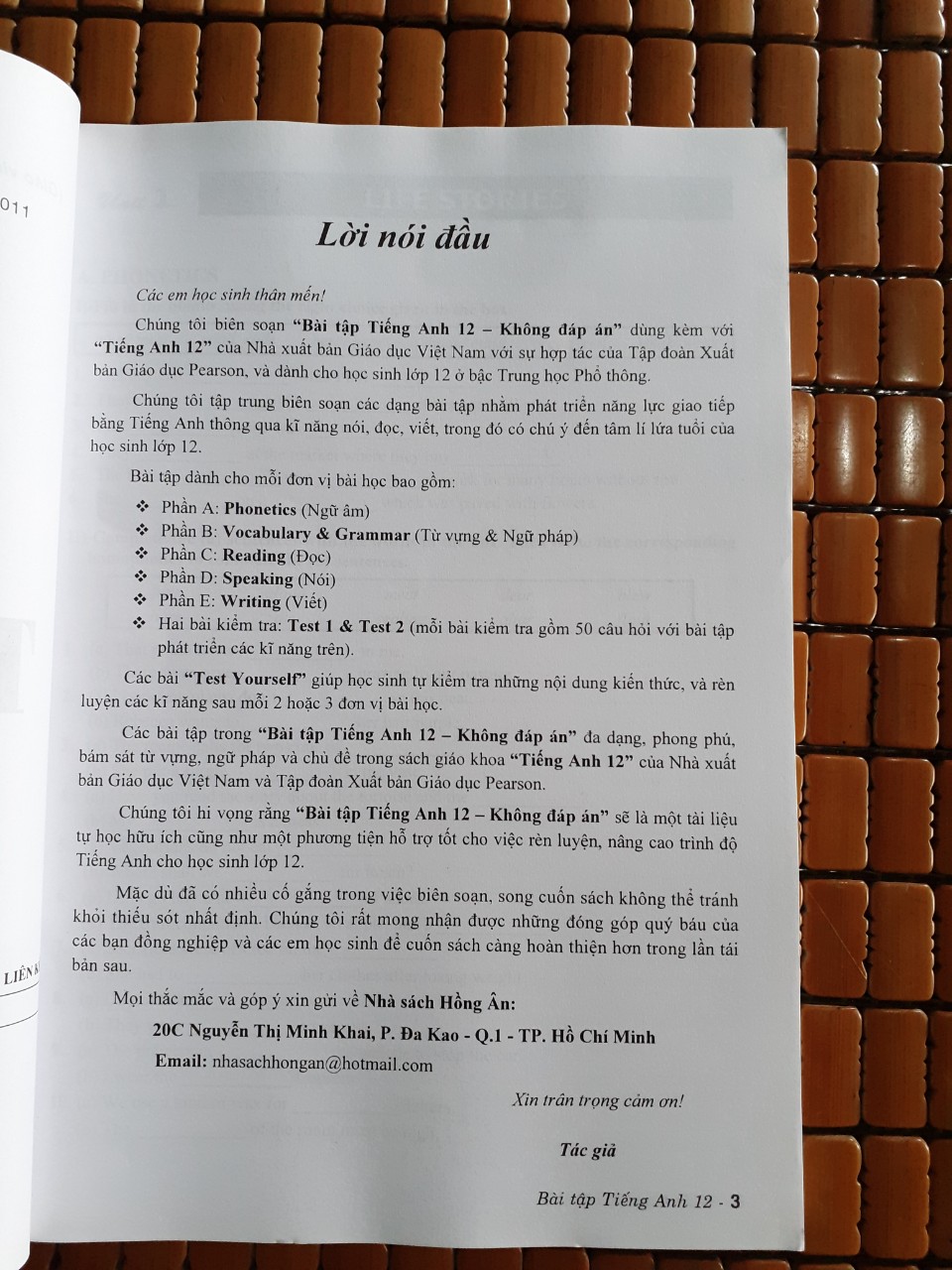 Bài tập tiếng anh 12 ( Không đáp án )