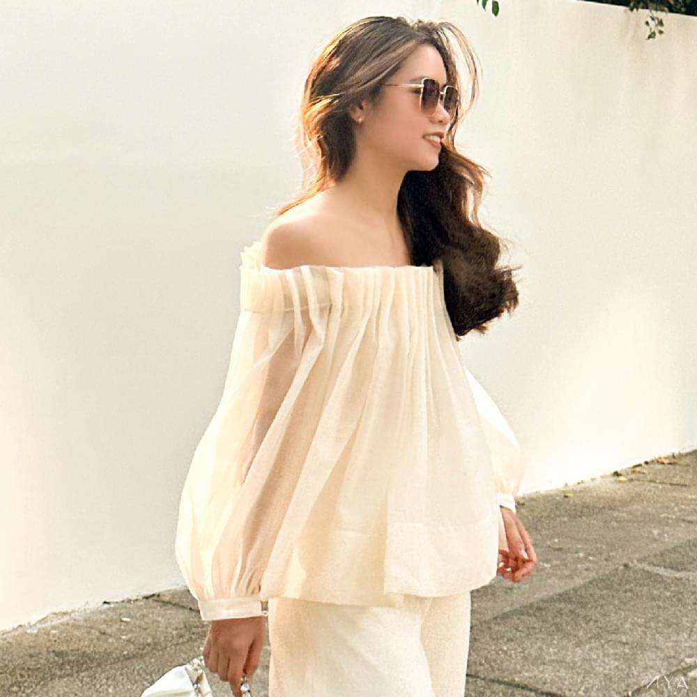 Áo trễ vai xếp ly tay dài vải voan siêu hot
