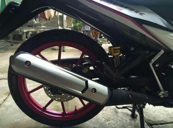 Pô Spark gắn xe Exciter 2010
