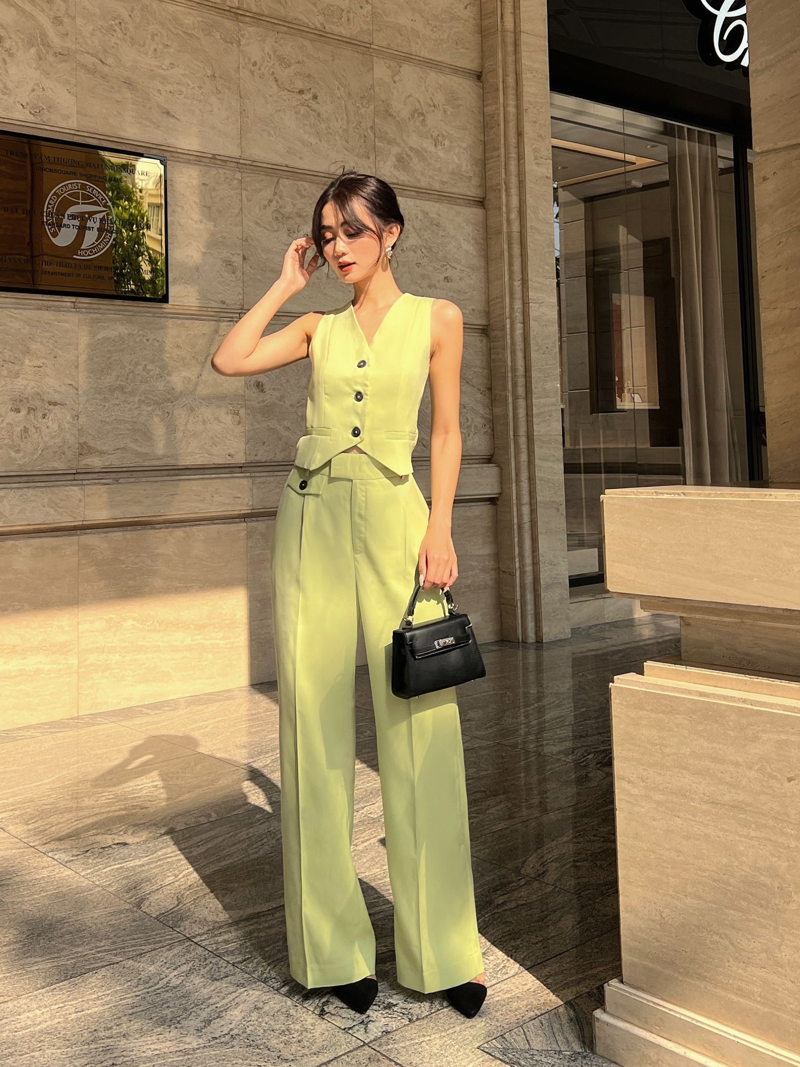 COCO SIN - Quần Ống Rộng Xanh Đính Nút