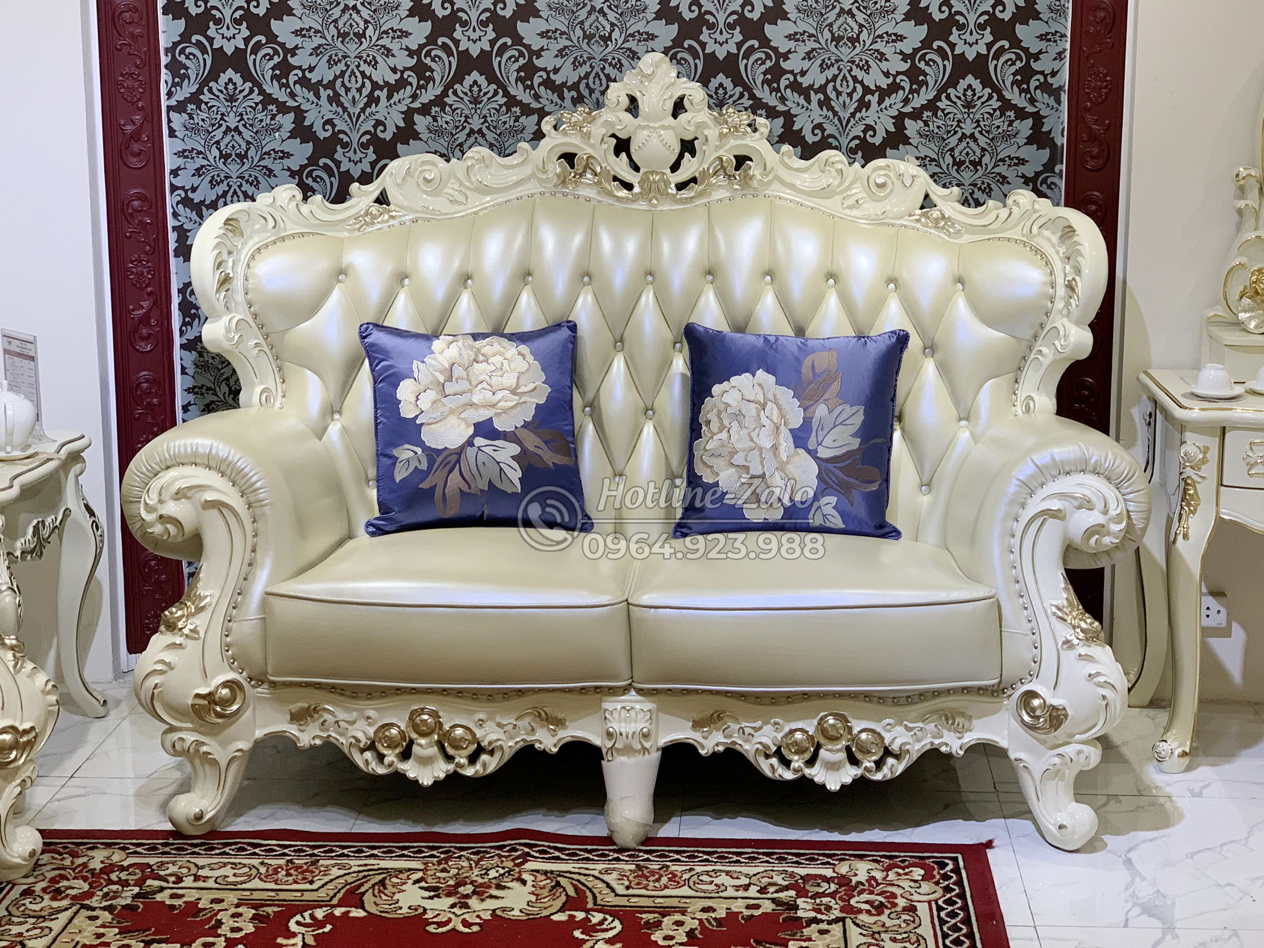Bộ Sofa phòng khách tân cổ điển bọc da bò nhập khẩu 9903B
