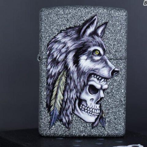 Zippo 29863 - Zippo Wolf Skull Feather Design Iron Stone