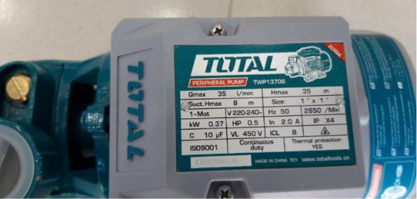 Máy bơm nước Total TWP13706