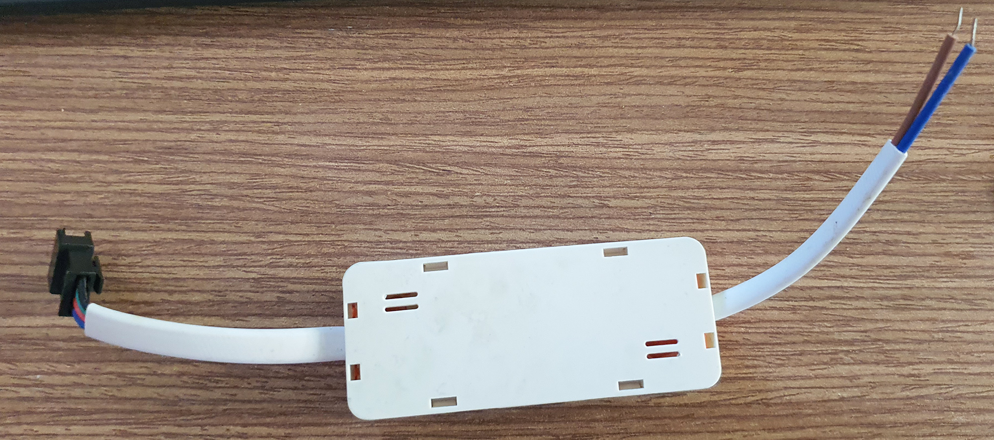 Nguồn cho đèn led 18+6 trắng xanh dương