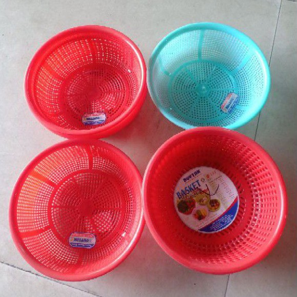 Rổ tròn 2 tất nhựa duy tân màu ngẫu nhiên