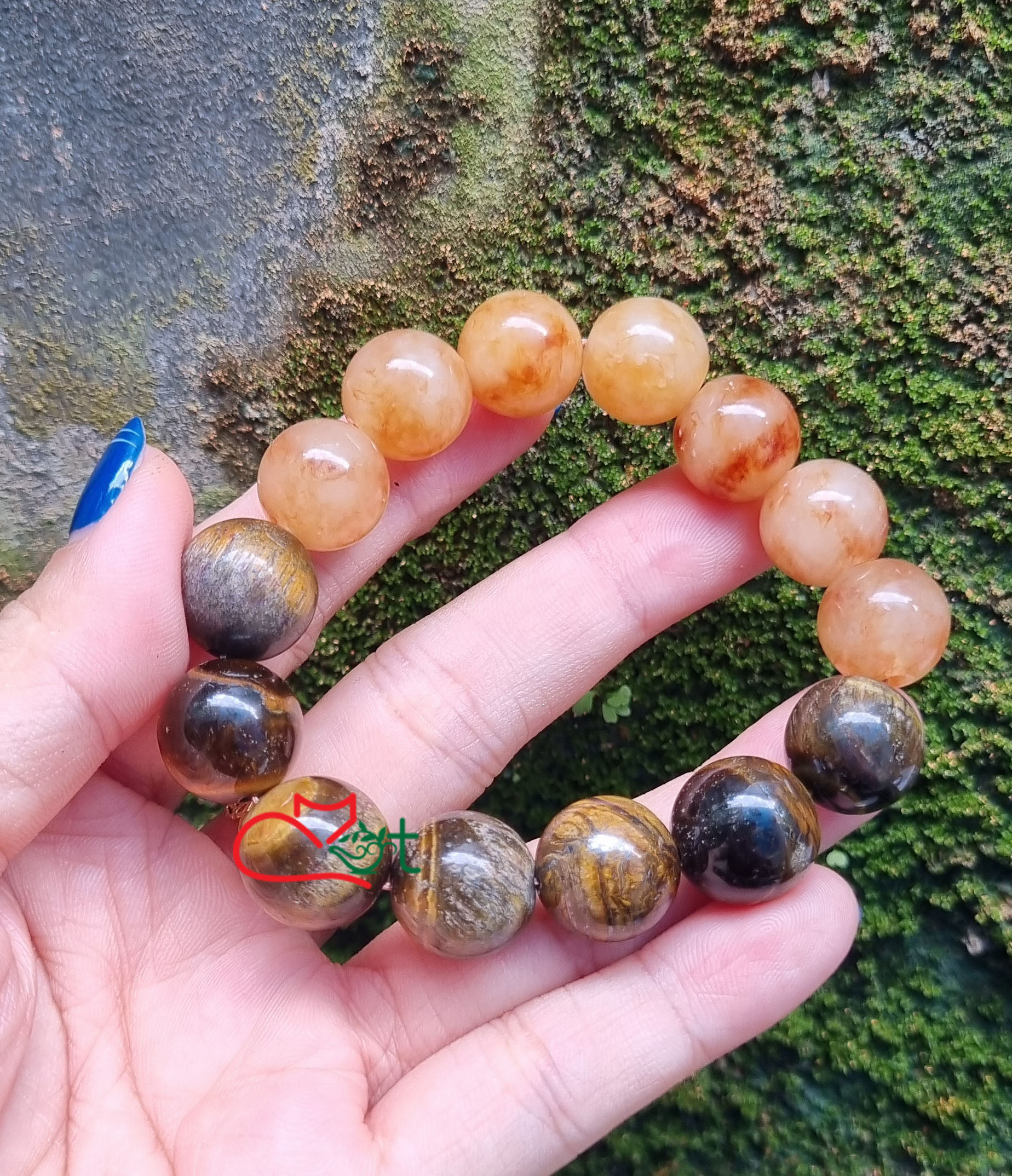 Vòng tay lucky chọn chủ cho mình bản đá to