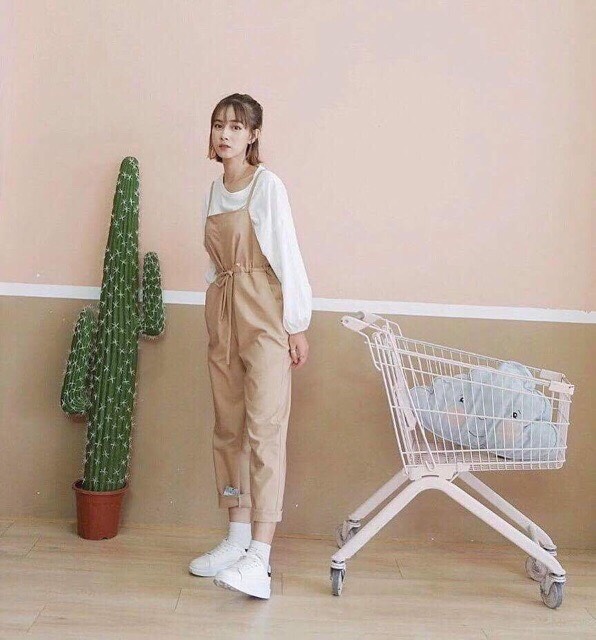 YẾM QUẦN KAKI KÈM ÁO THỜI TRANG ( KHO SI)