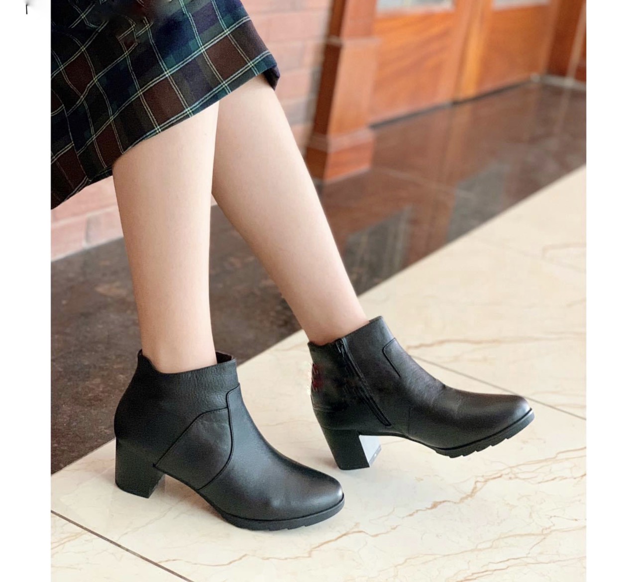 Giầy Bốt Nữ Da Thật Gót Trụ Cao 5cm Hàng VNXK