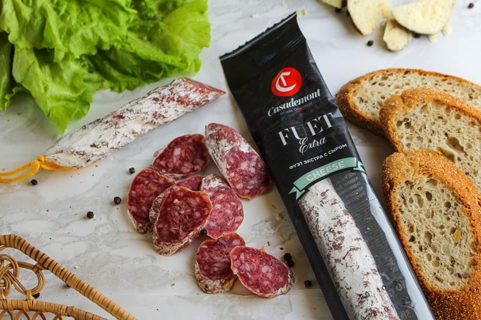 Salami mốc Fuet Casademont (Xúc xích mốc)