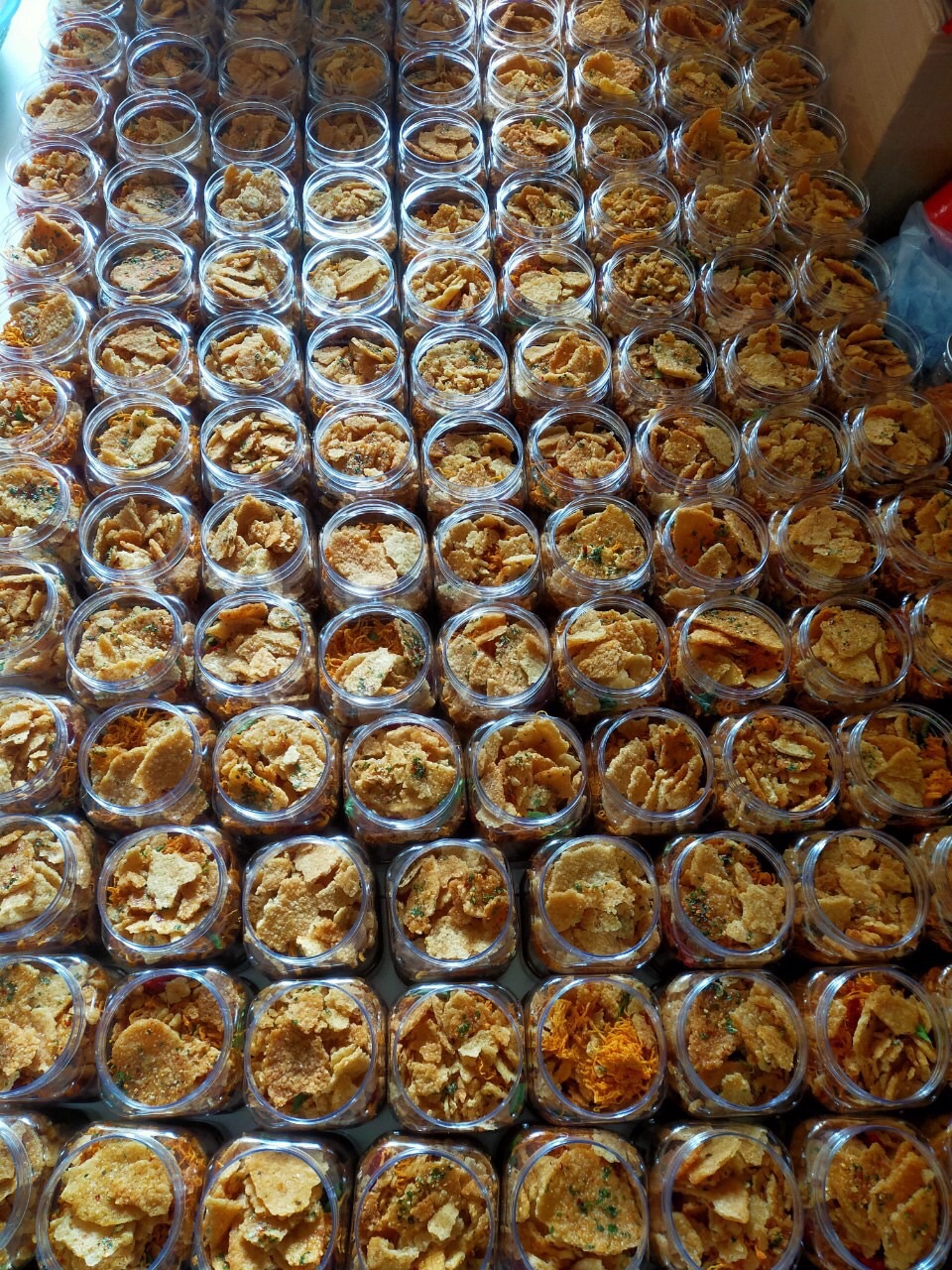 [HCM]Cơm cháy nước mắm lắc khô gà hủ 500gr