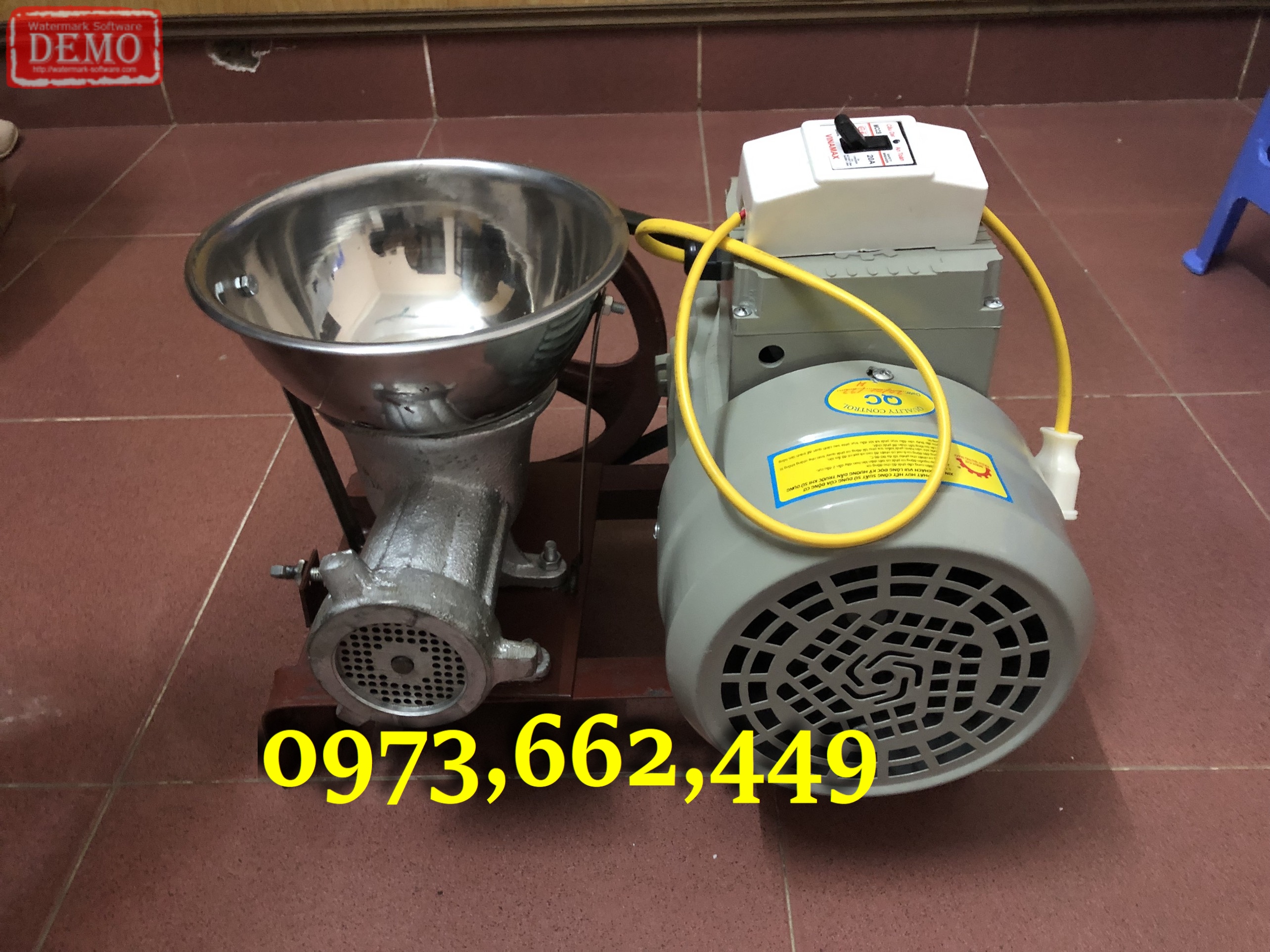 Máy ép cám 2ly-3ly cho chim cho gà vịt