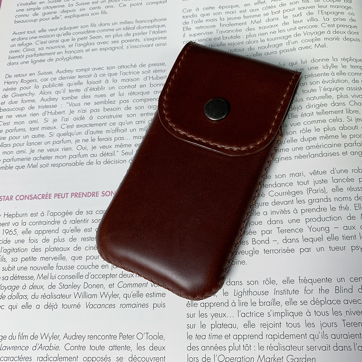 Bao da Nokia E71 handmade - Bao da thủ công màu Nâu - Da thật nhập khẩu