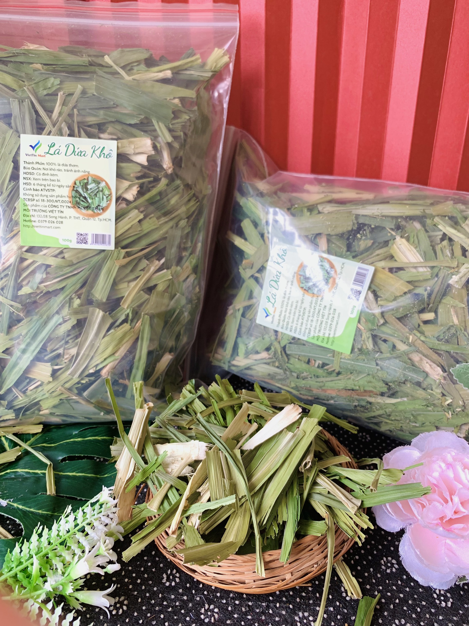 LÁ DỨA (LÁ NẾP) SẤY KHÔ THƠM TỰ NHIÊN 100G
