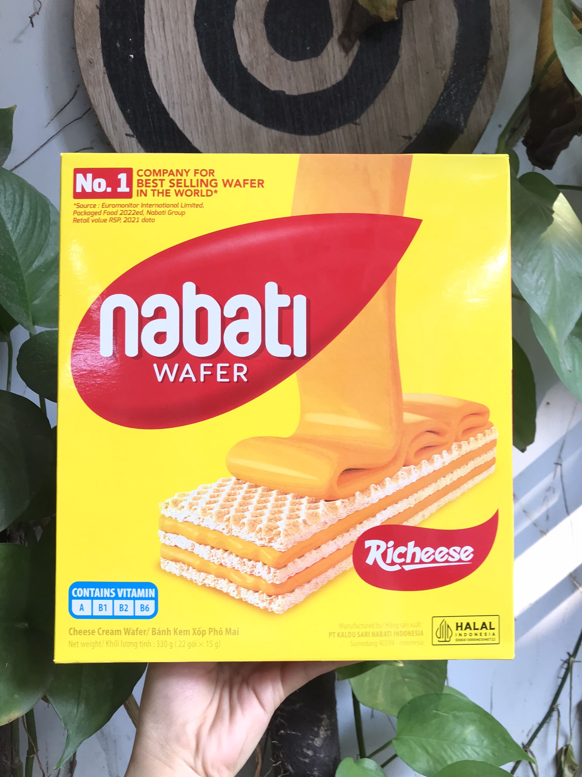 Bánh Kem Xốp 330g Phô Mai Richeese Nabati Cheese Cream Wafer 330g (Hộp 22 gói x 15g)
