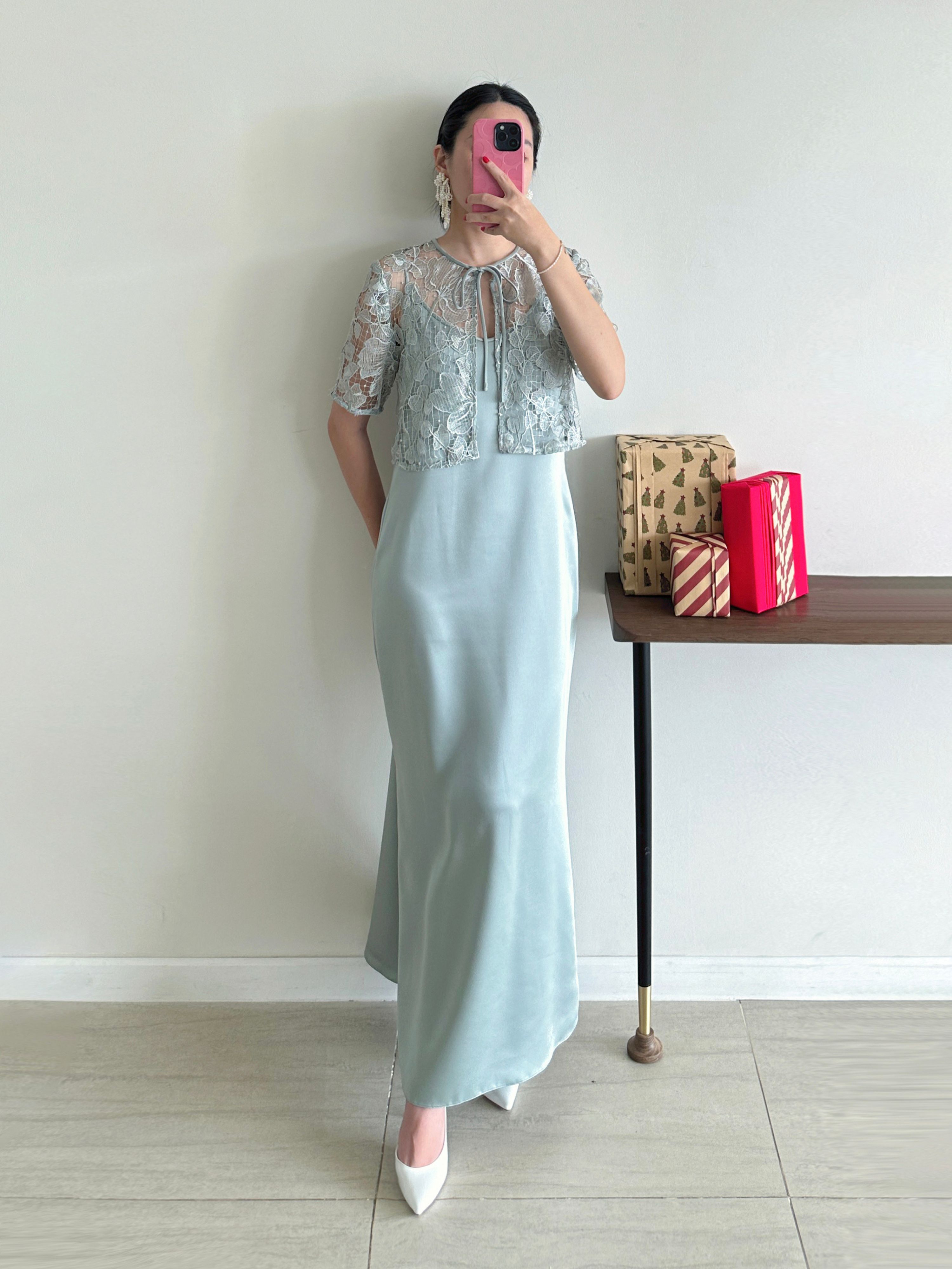 Set đầm lụa áo khoác ren Mauve Poem dress