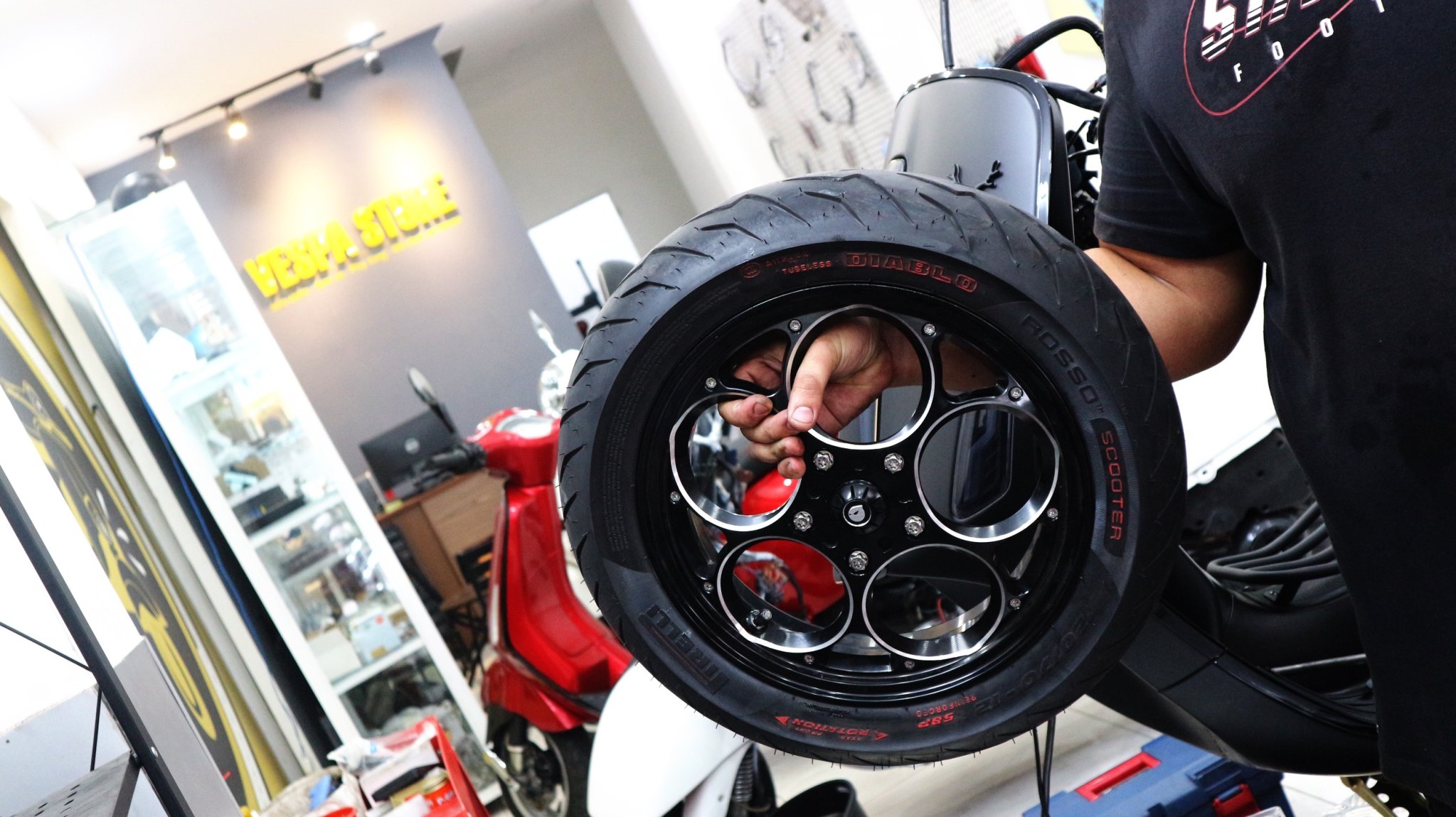 [HCM]BỘ ỐC MÂM TITAN XE VESPA