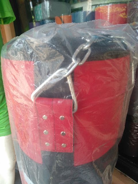 BAO ĐẤM BOXING 1M20 CÓ DÂY XÍCH( HÌNH TẠI SHOP)