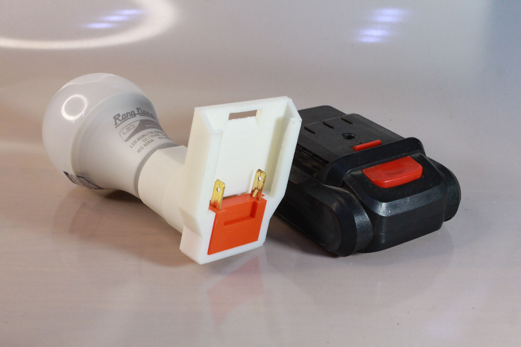 Đèn led thắp sáng dùng pin Voto ngàm lớn