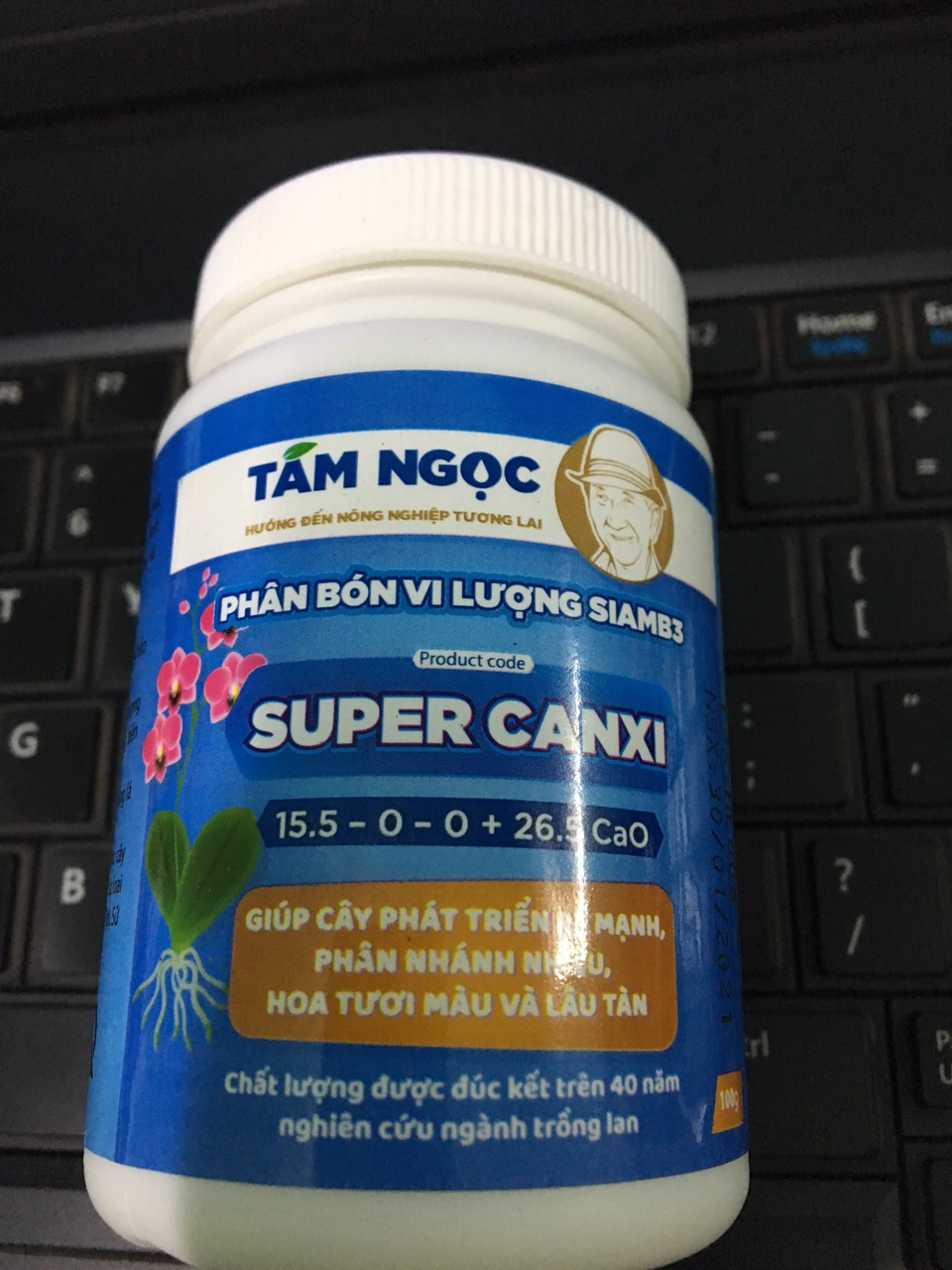 Phân bón vi lượng SUPER CANXI của thầy Tám Ngọc lọ 100gr