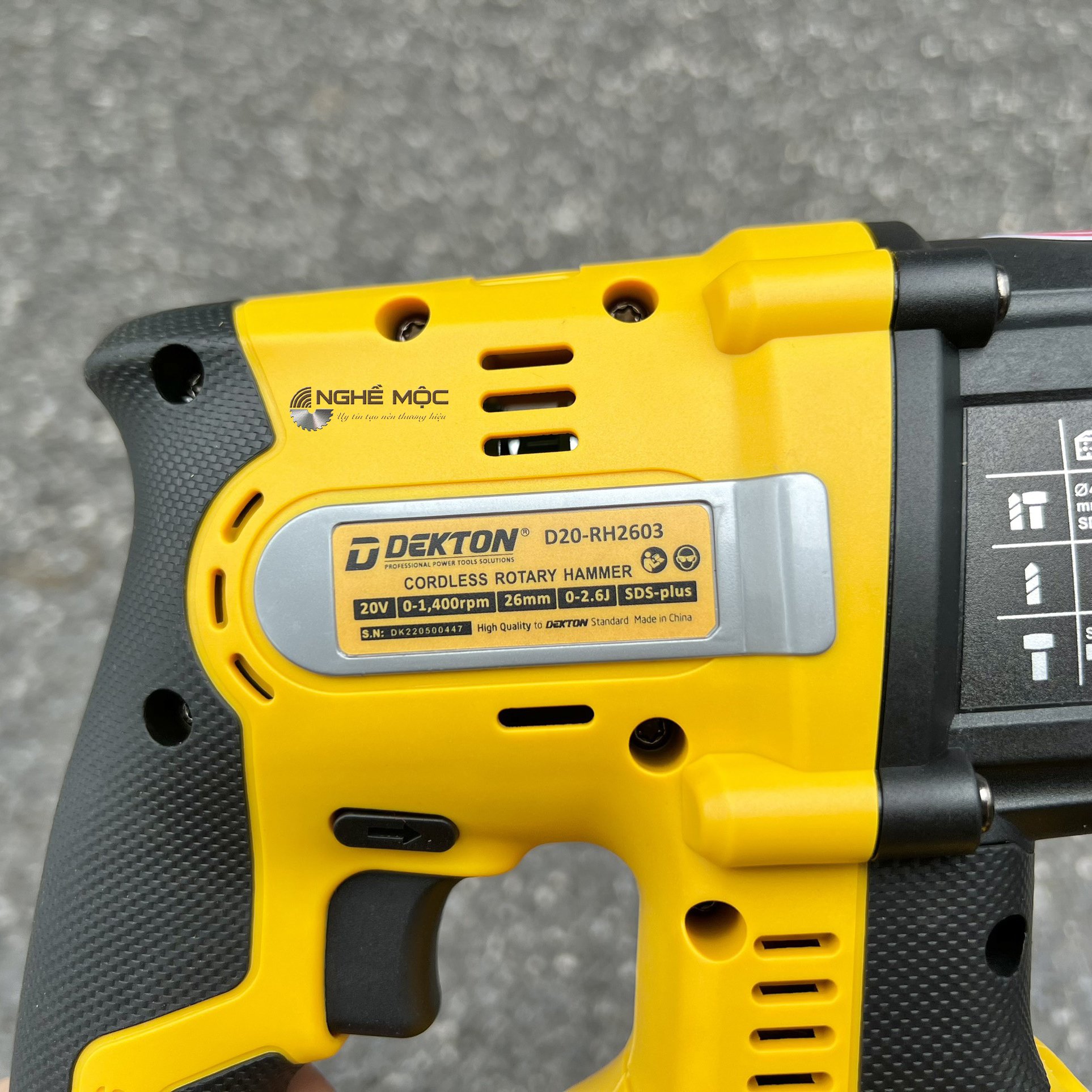 Máy Khoan Bê Tông Pin D20 -RH2603 Dekton (Dùng được chân pin Dewalt)