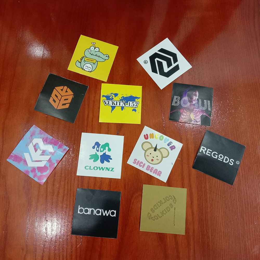 [HCM]Sticker dán các local brand (chuẩn cao cấp 1-1) (vukita157)