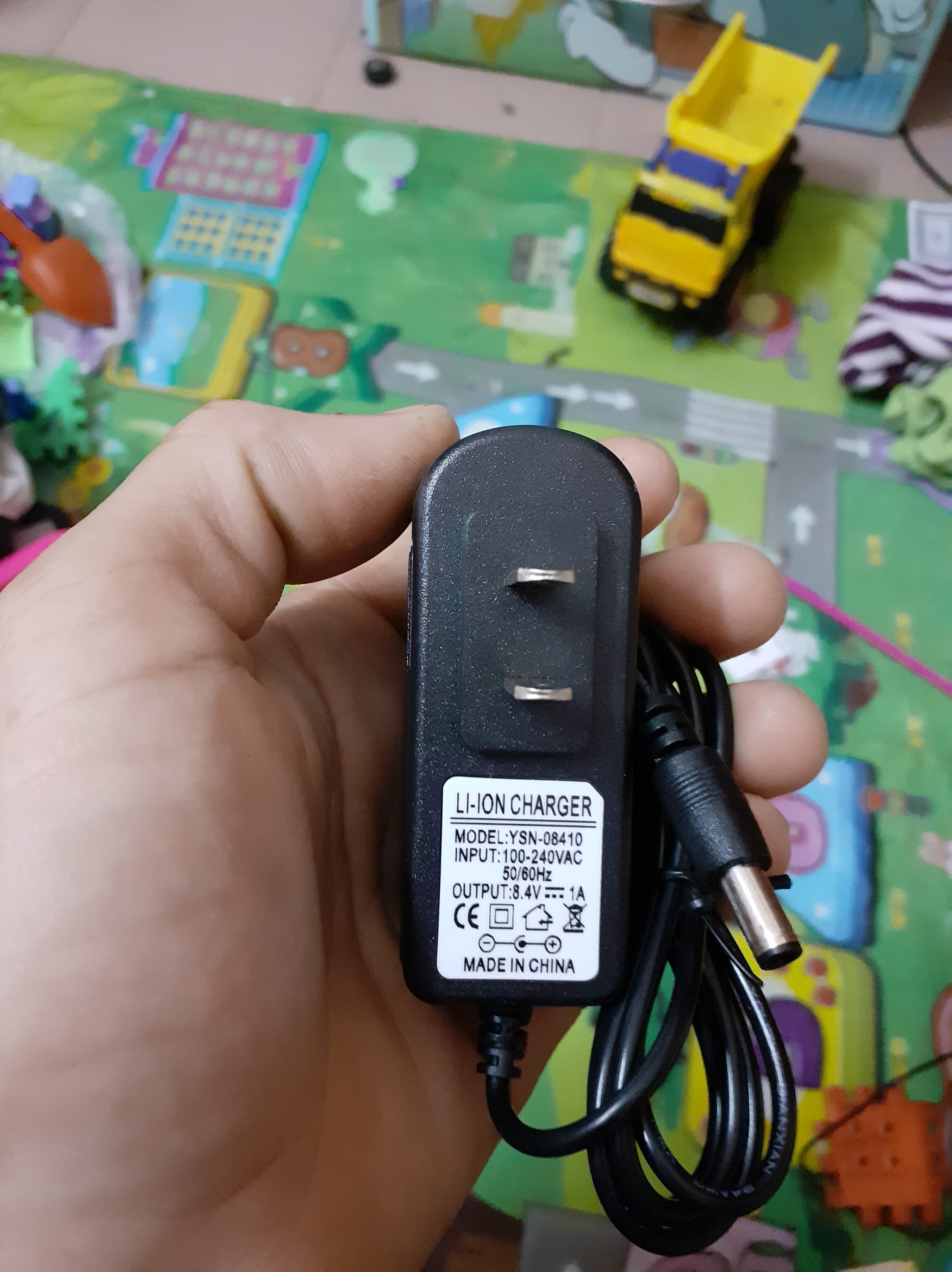 Sạc 2s 8.4v-1a dùng cho pin li-ion