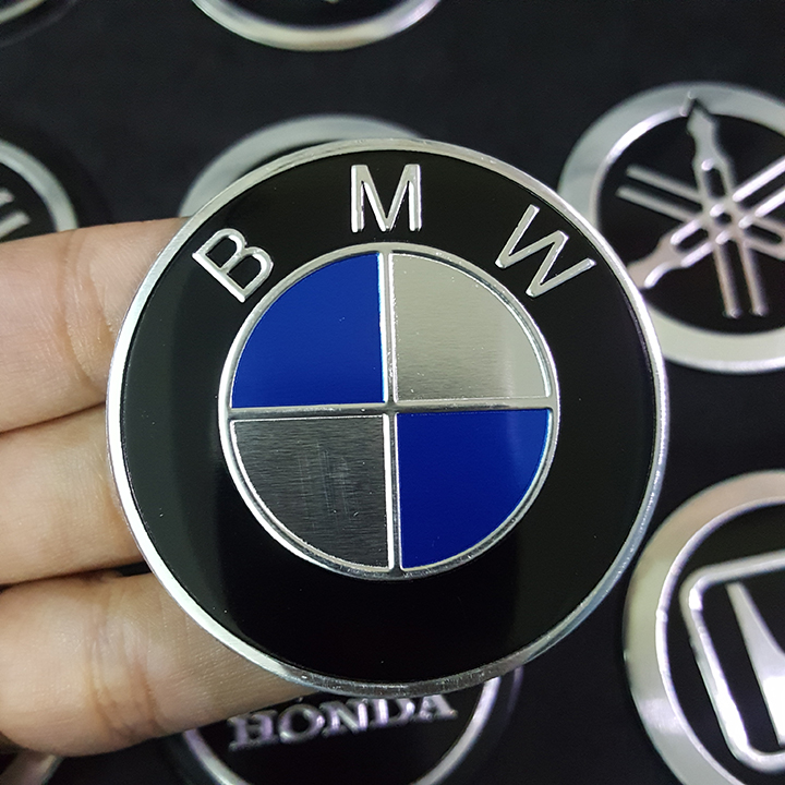 Logo dán nổi chữ BMW tròn 5.5cm