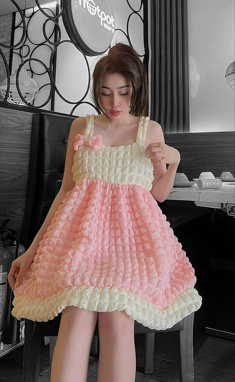 Váy babydoll xoè 2 dây chất xốp phồng ô phối trắng hồng siêu xinh giá rẻ  Quảng Châu | Lazada.vn