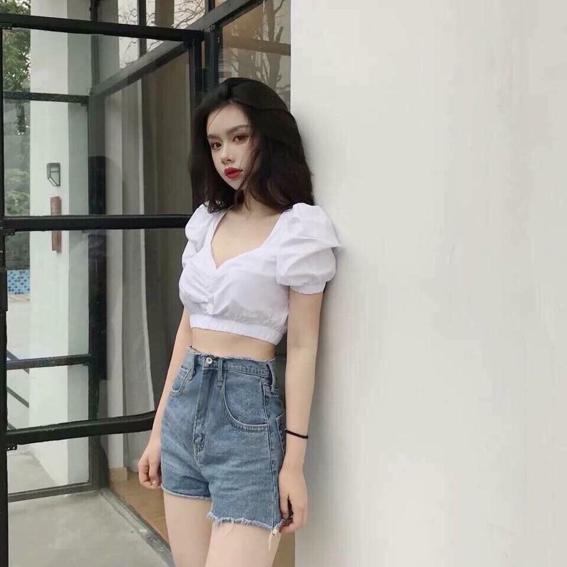 [HCM]Sale Áo Croptop trắng tay phồng