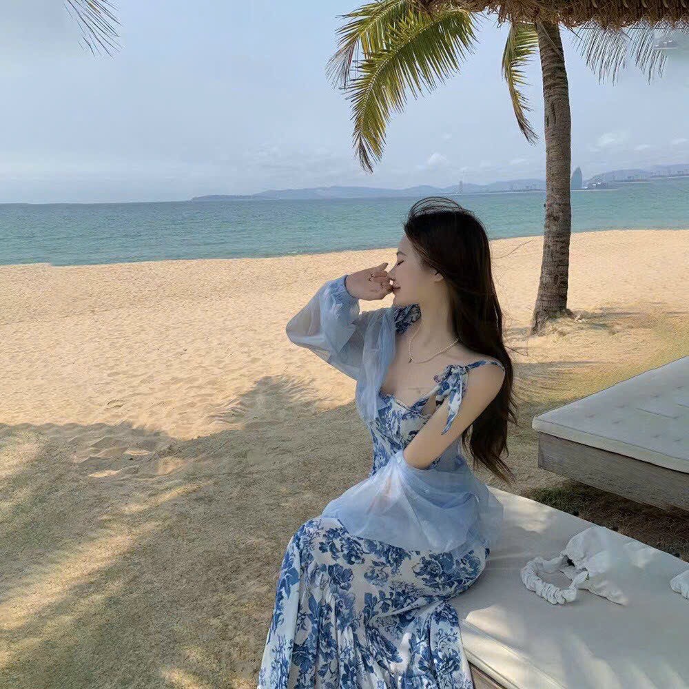 Set đầm lụa hoa hai dây buộc nơ vai có mút và áo khoác