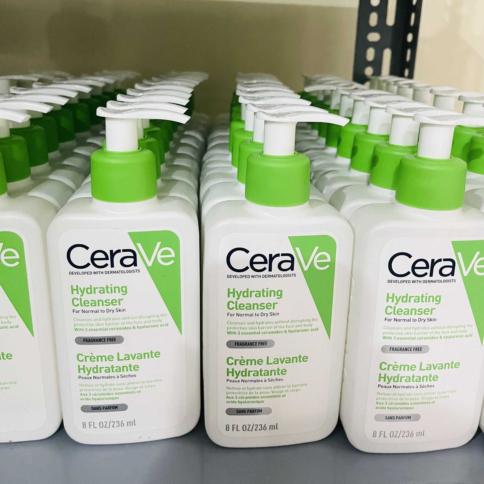 Sữa rửa mặt Cerave Hydrating Face Cleanser 236ml