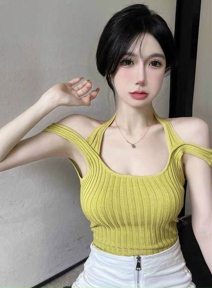 Áo thun nữ U mẫu mới cực kì hot M09.
