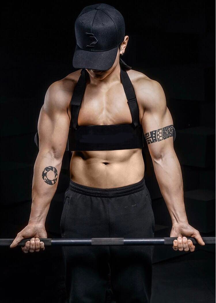 Đai Arm Blaster - Thanh Hỗ Trợ Tập Tay Trước