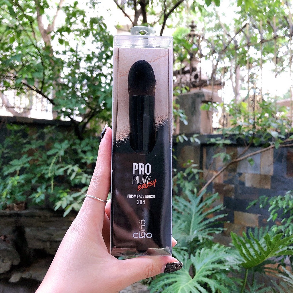 Cọ tán phấn má phấn phủ Clio 204 Pro Play Prism Face Brush lông mềm bám phấn Halomi