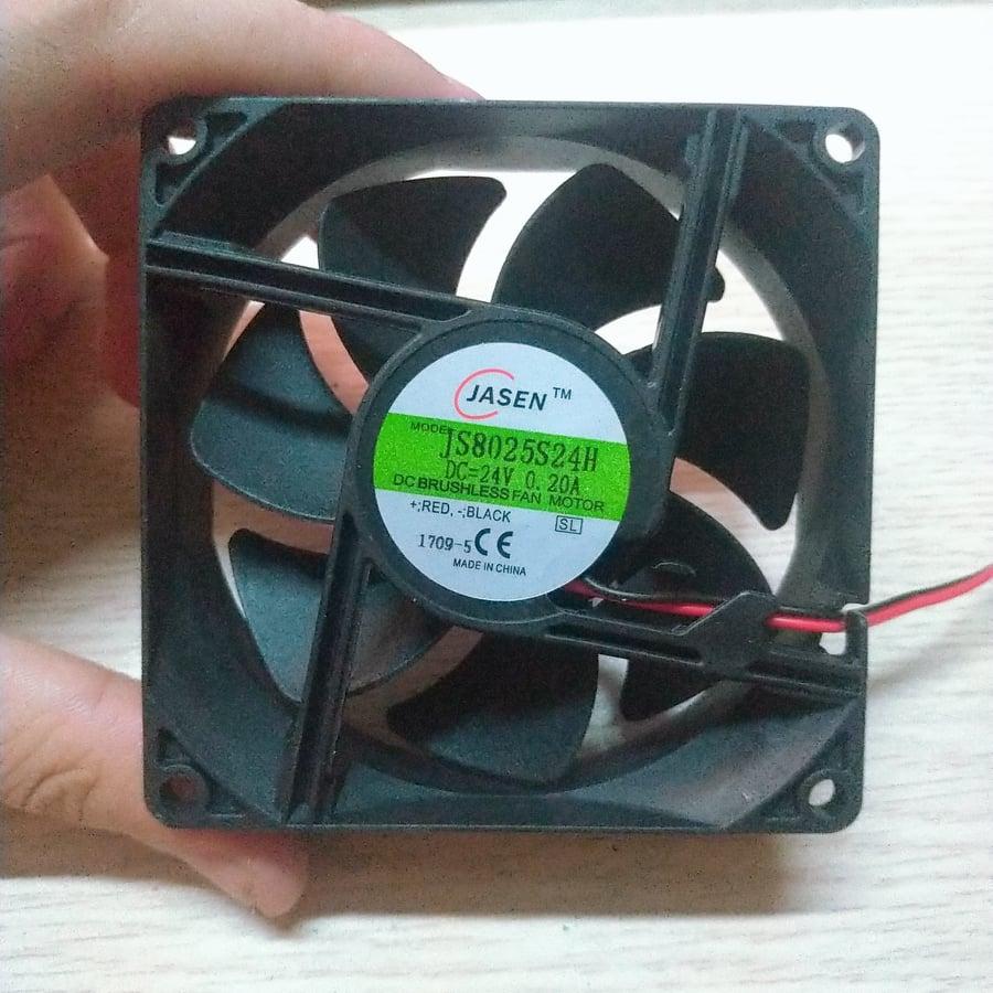 Quạt tản nhiệt 24V 8x8cm