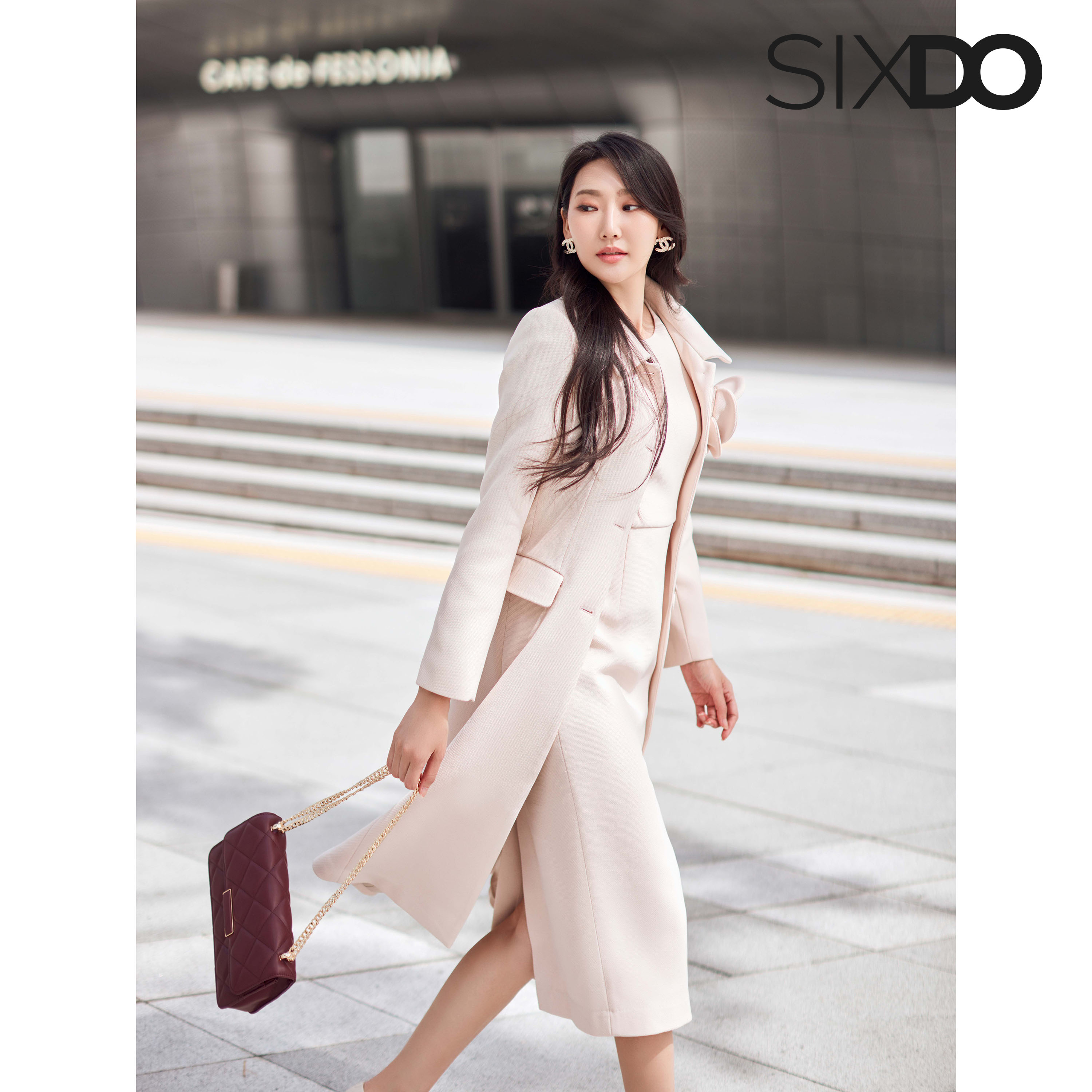 Đầm be dáng ôm thanh lịch SIXDO (Beige Midi Woven Dress)