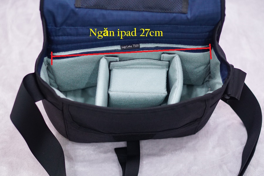 Túi đựng máy ảnh.