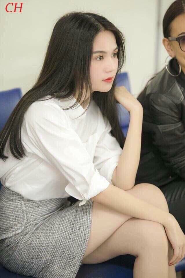 Áo sơ mi nữ tay dài phong cách công sở