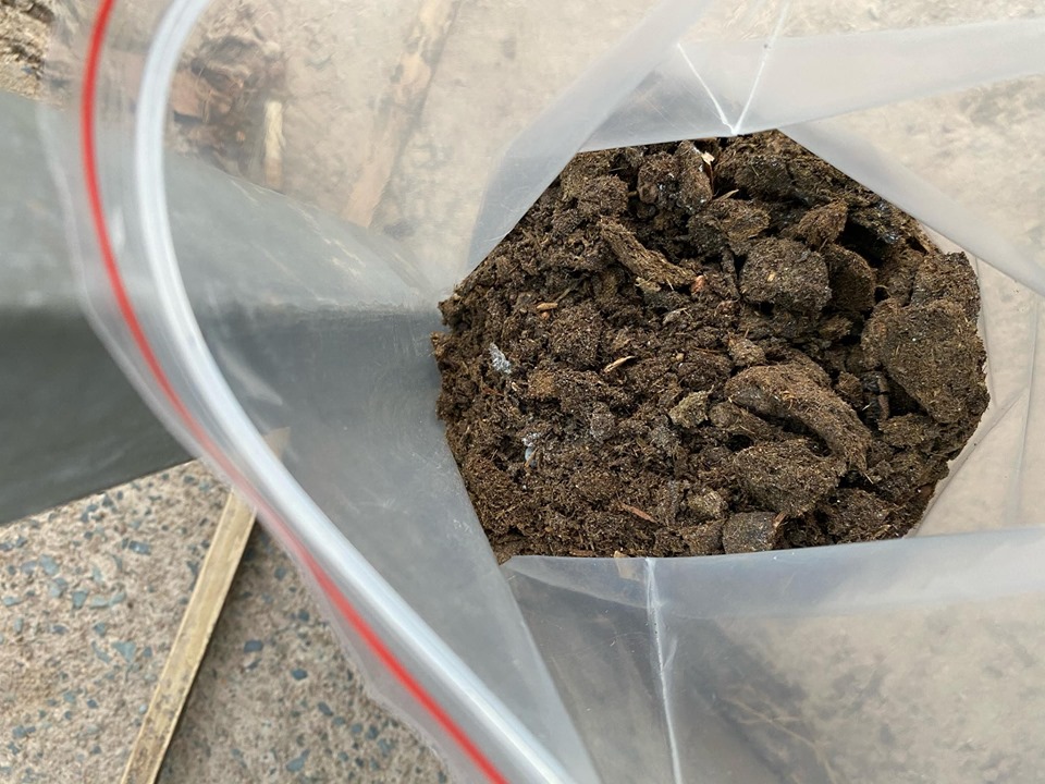 Phân bò khô ủ Trichoderma loại 1 kg