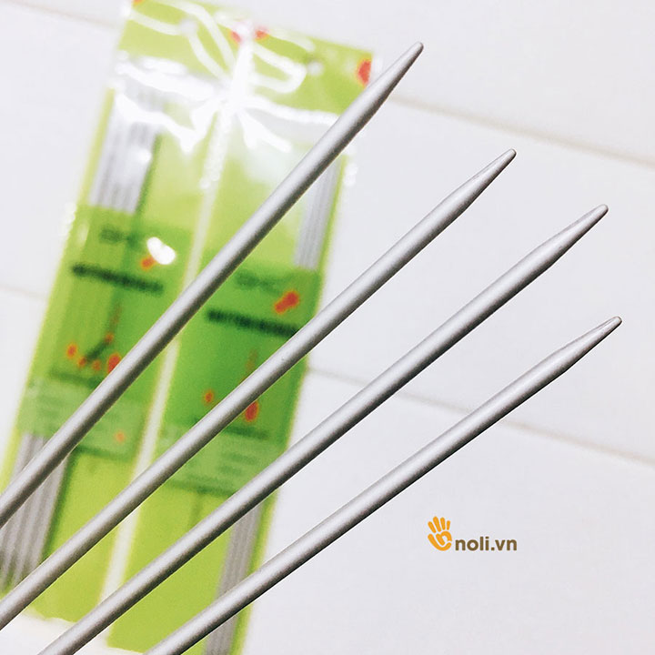 SKC 2 Head Knitting Needles 20cm