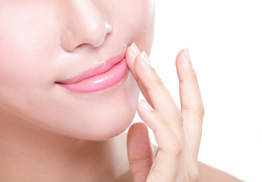 [HCM]Son Dưỡng Môi Vaseline Dạng Thỏi 4.8g Hồng